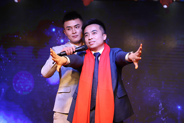 1584513197607279.jpg 魔术表演.jpg